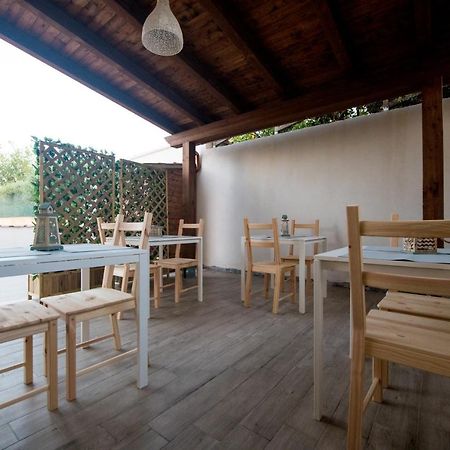 Dove Sorge Il Sole Bed & Breakfast กุสโตนาชี ภายนอก รูปภาพ