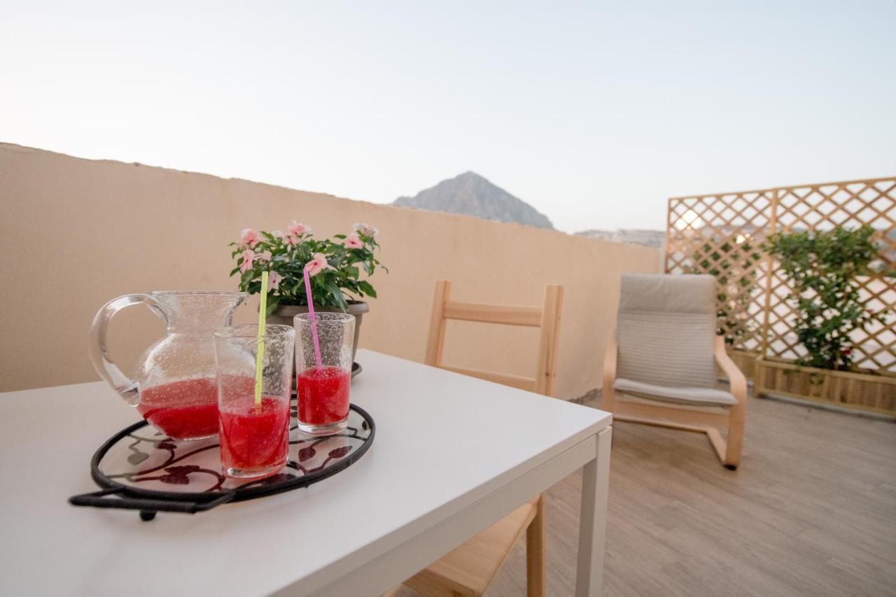 Dove Sorge Il Sole Bed & Breakfast กุสโตนาชี ภายนอก รูปภาพ